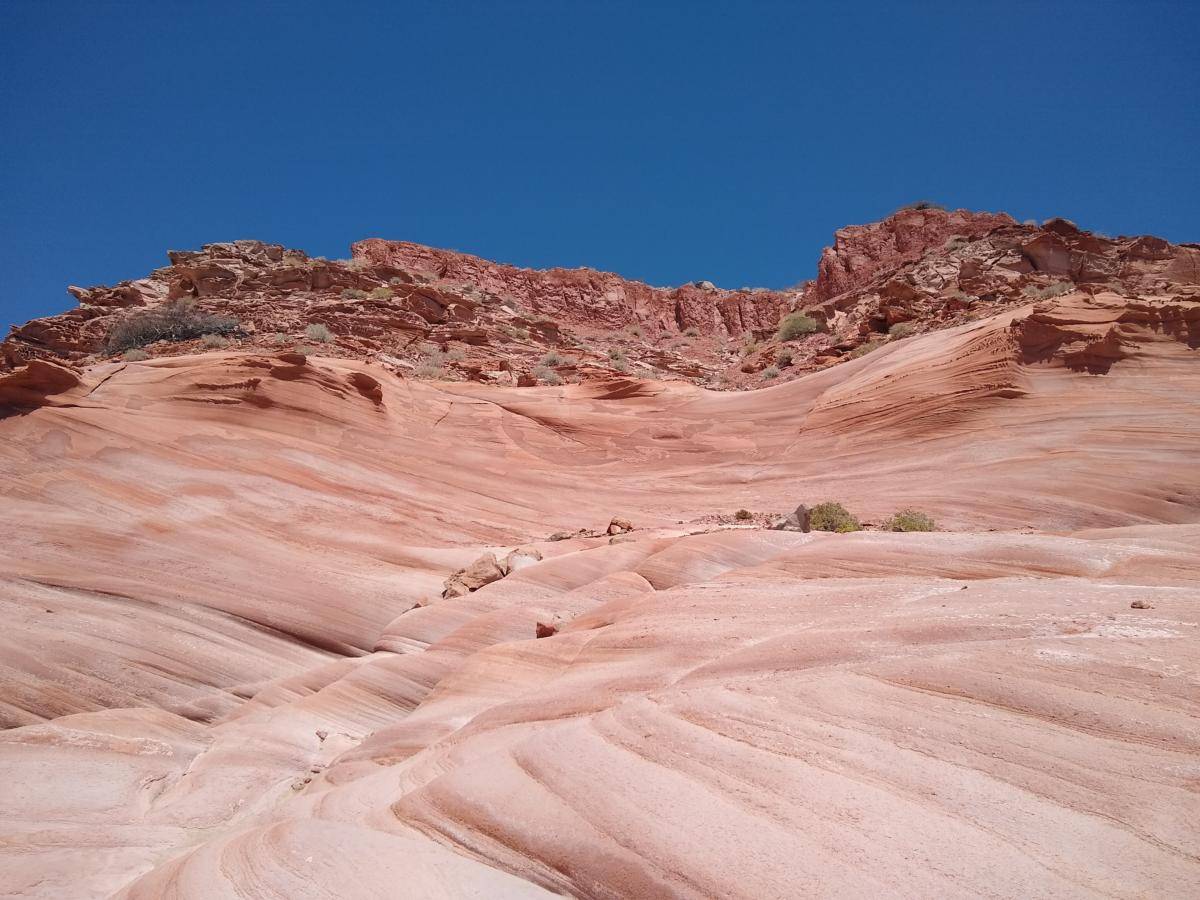 The unbelievably stunning red rocks of Puerto Los Gatos